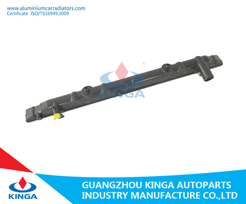 Tanque plástico do radiador do OEM para o tanque da parte inferior do radiador de Toyota Cressida'95-96 S/R/YX80 Mt fornecedor
