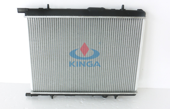 Radiador do carro do tipo superior auto para TA Guangzhou China de Peugeot 307 fornecedor